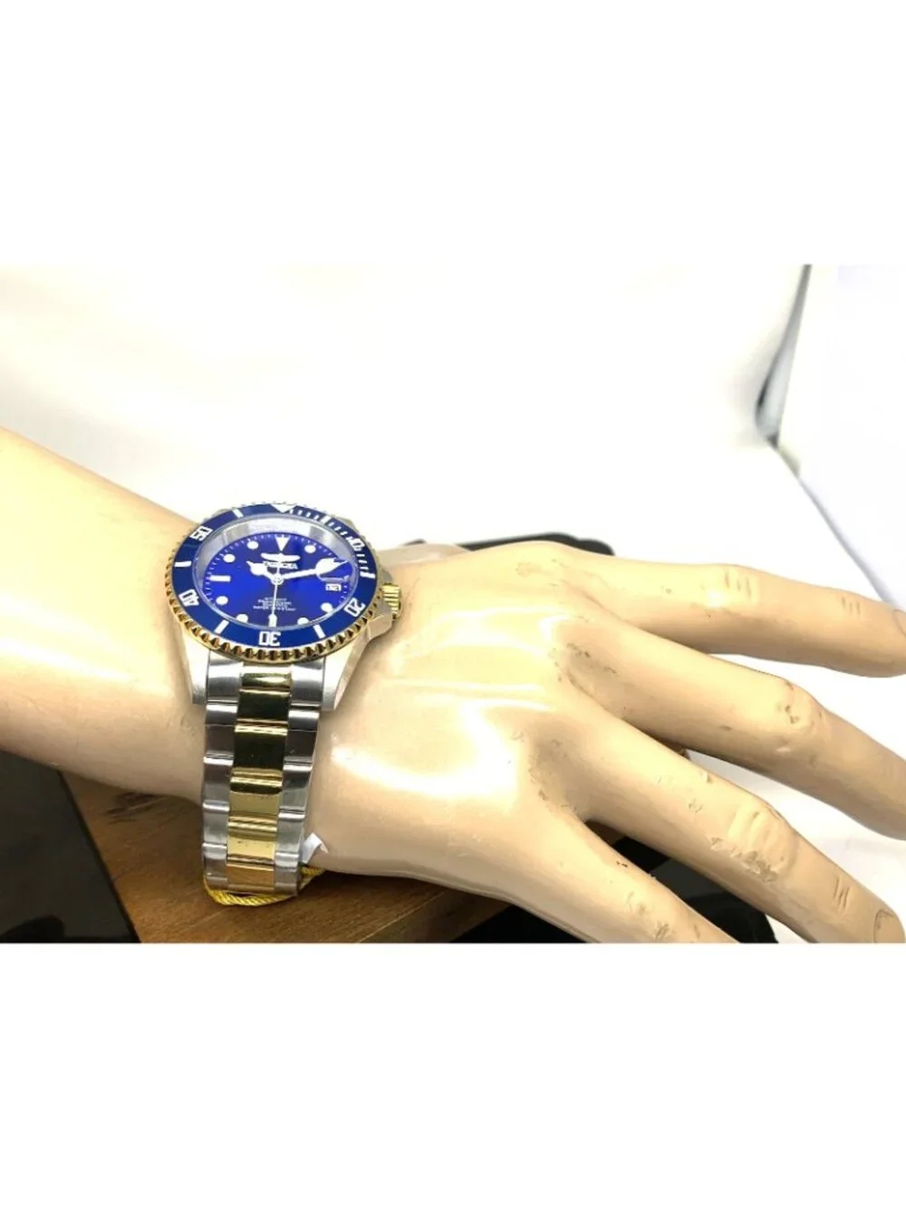Invicta Men's Watch 28662 Pro Diver Automatic Blue Dial Two Tone Steel 40mm